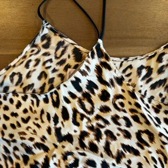 Victorias Secret Leopard Print Satin Cami and Shorts Set - Picture 5 of 5